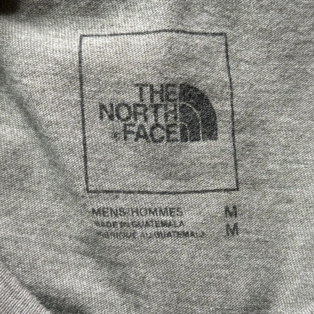 The North Face Grey Long Sleeve Logo Shirt Size Medium Men's